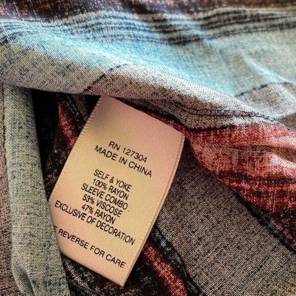 John Mark Embroidered blouse - Picture 8 of 8